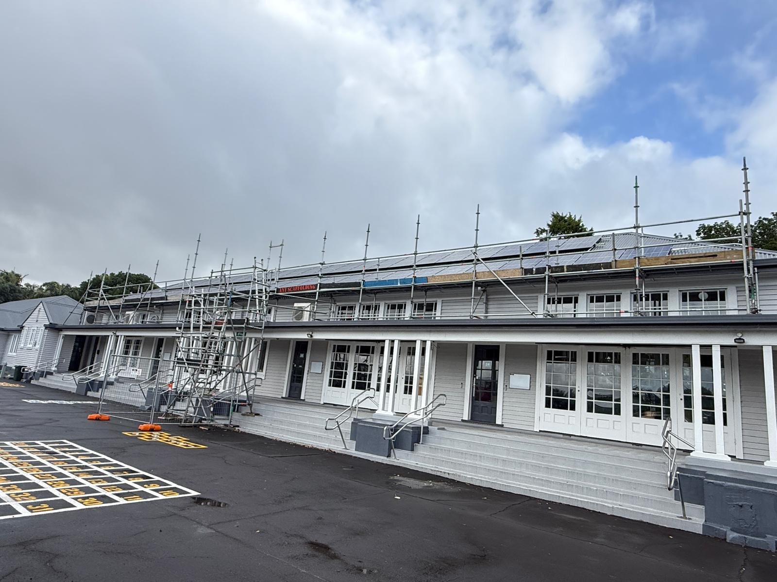 scaffolding for solar installation